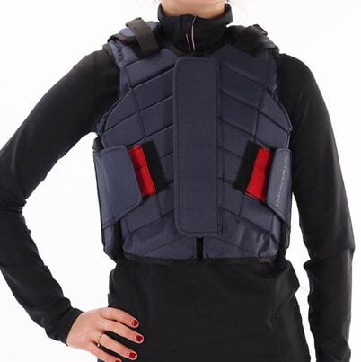 Afbeelding van de Active Rider Kids bodyprotector in de kleur blauw