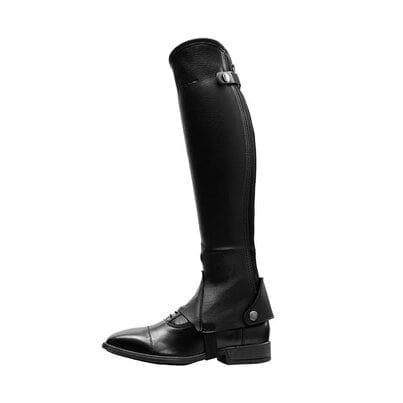 Dy'on Classic chaps zwart Afbeelding van de Dy'on Classic chaps in de kleur zwart