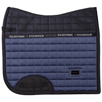 Equestrian Stockholm Sportive Dark Venice dressuur Afbeelding van het Equestrian Stockholm SPortive Dark Venice dressuur dekje
